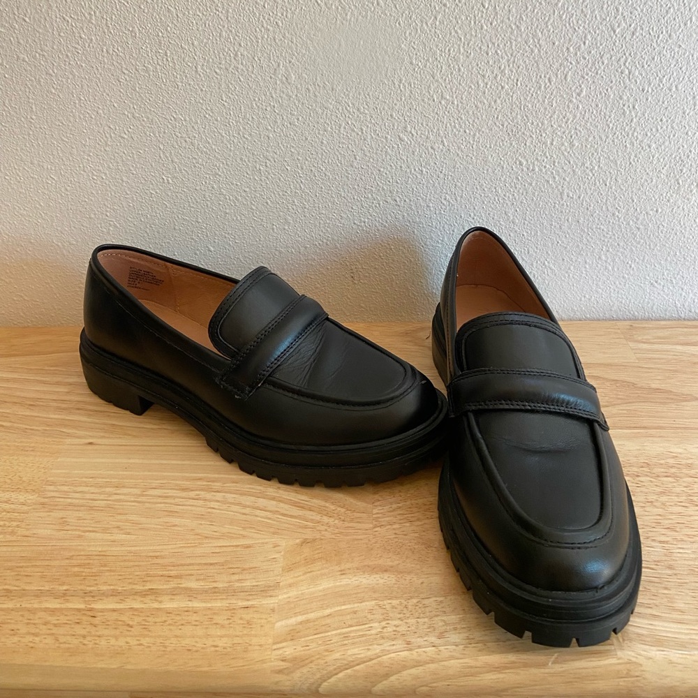 Madewell loafers 8.5 - The Bradley Lugsole Loafer in Leather. True black.